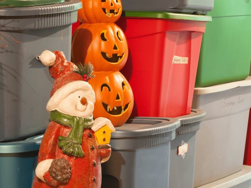 UNITS Moving and Portable Storage of Atlanta is here to help store your holiday decorations