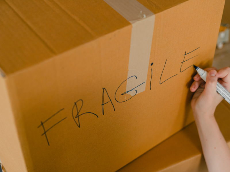 How to Safely Pack and Transport Fragile Items