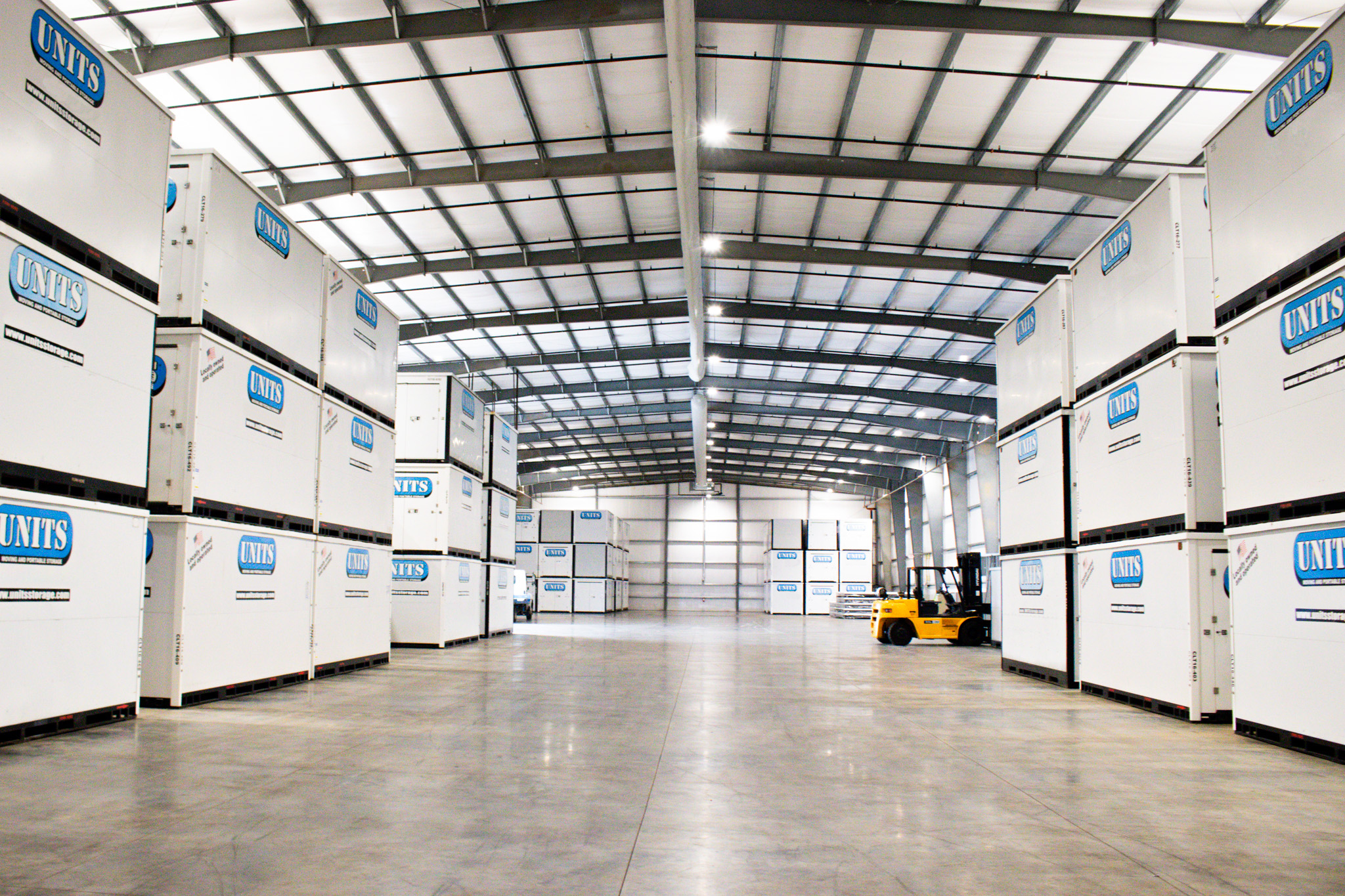 UNITS climate-controlled warehosue storage