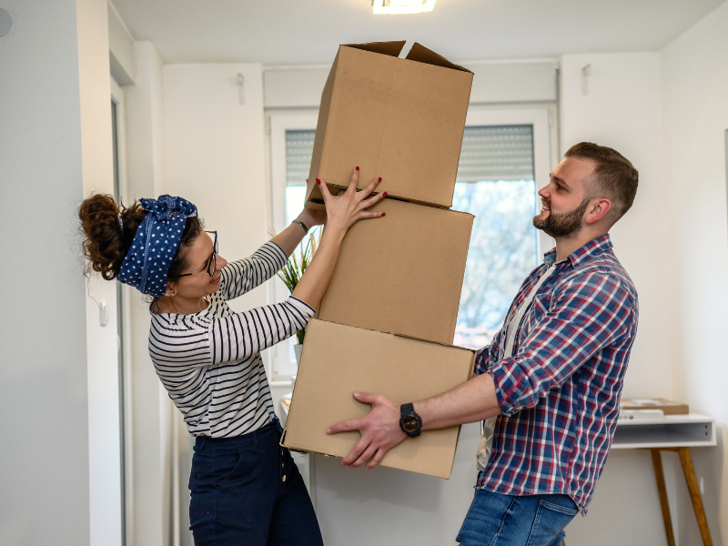 What to Wear When Moving in the Fall