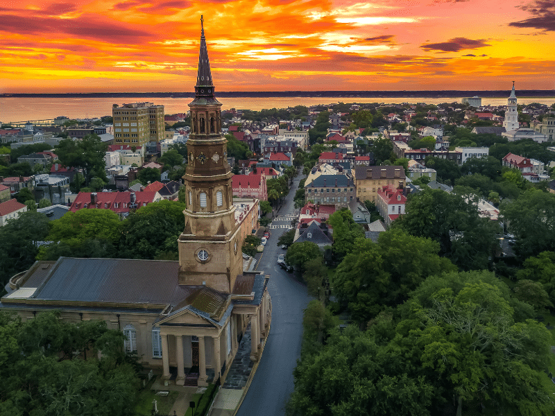 A Complete Guide to Living in Charleston
