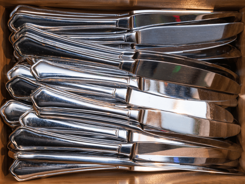 How to Pack Knives for a Move: A Guide to Safe and Efficient Packing