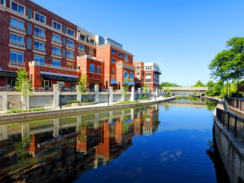 best Naperville neighborhoods