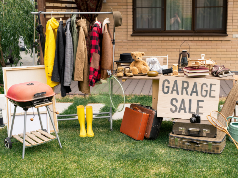 How to Have a Successful Garage Sale Before You Move