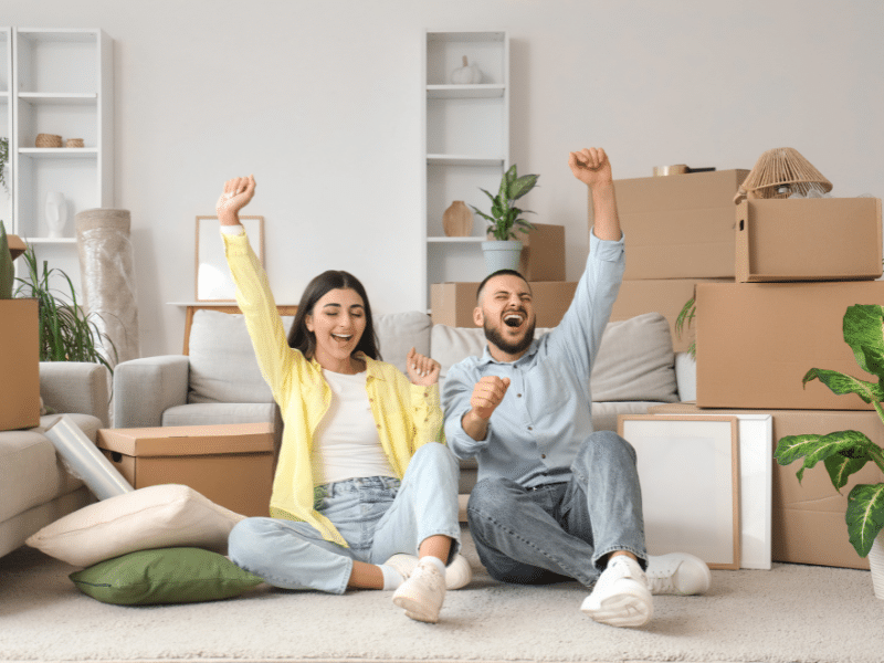 How to Successfully Move in With Your Partner: 6 Powerful Tips