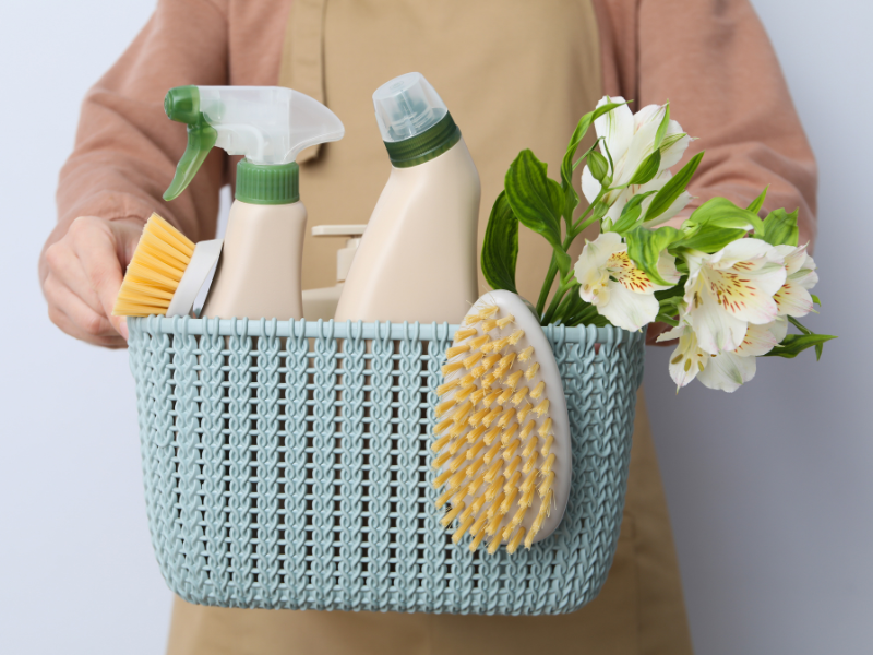 10 Spring Cleaning Hacks to Know