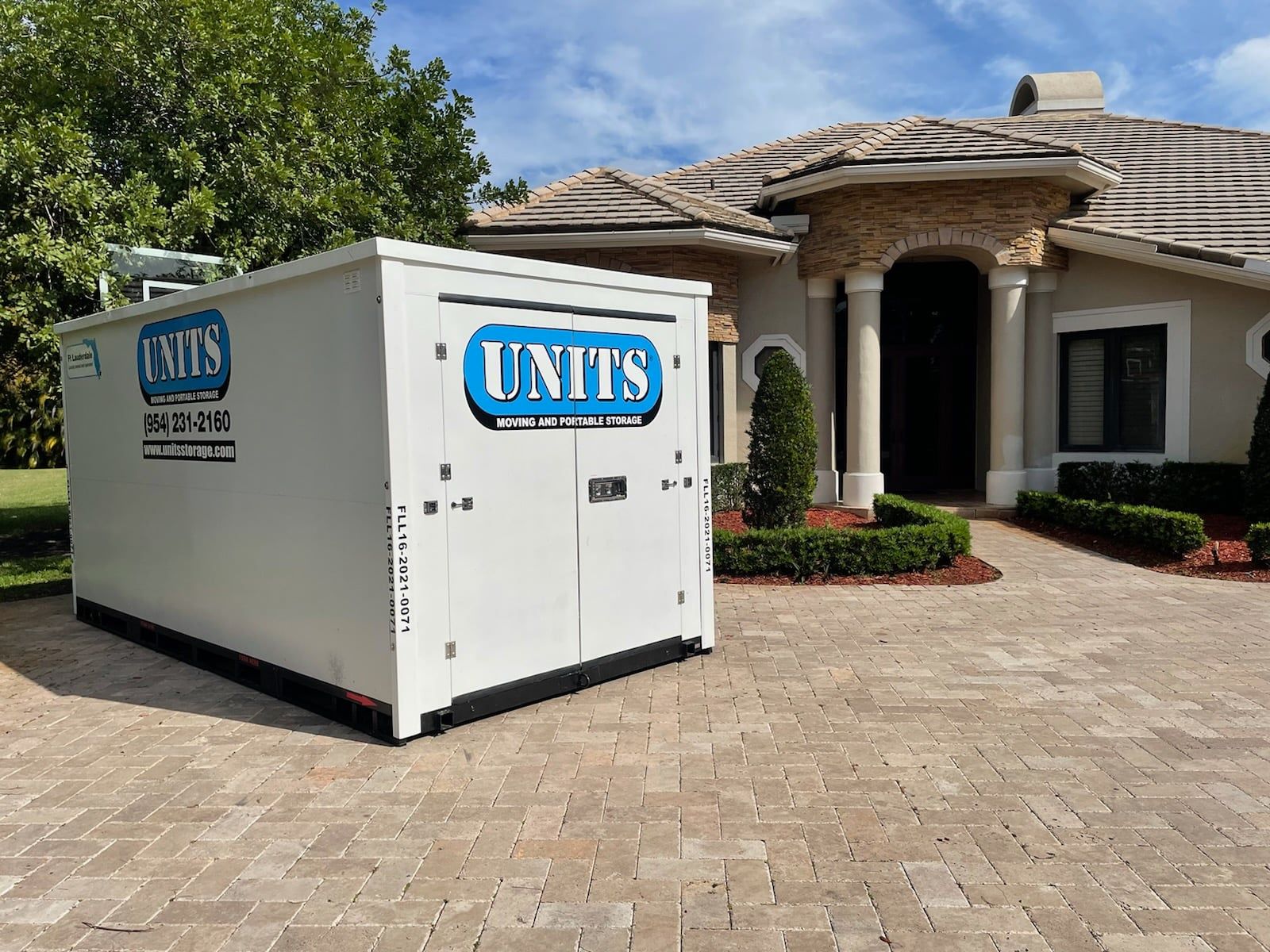 Units of Fort Lauderdale container in driveway