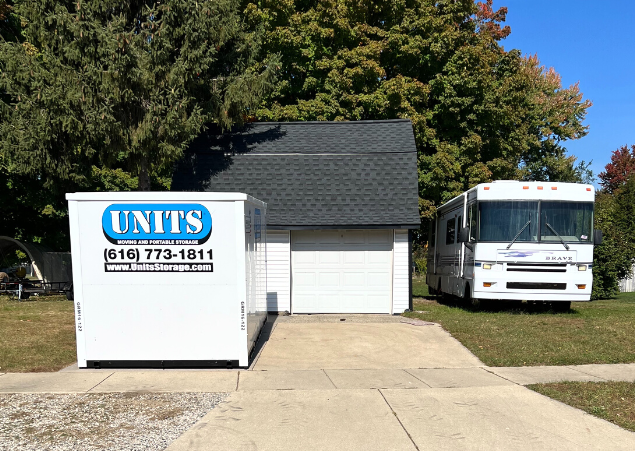 UNITS MOVING AND PORTABLE STORAGE OF GRAND RAPIDS MICHIGAN delivers on time anywhere
