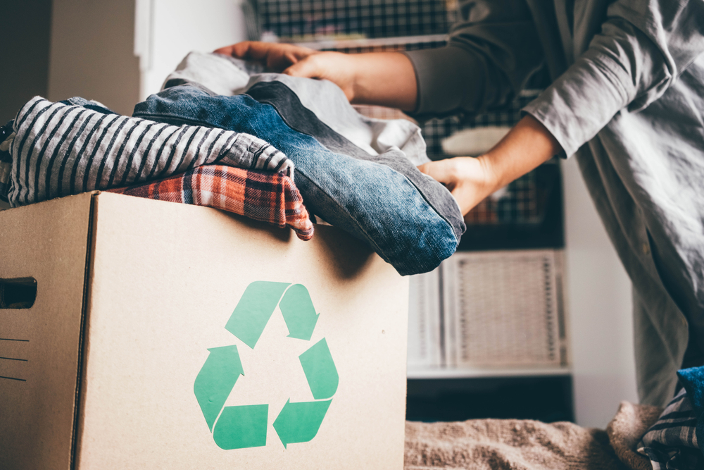 Should You Toss Old Clothes During Your Move to Central Long Island?