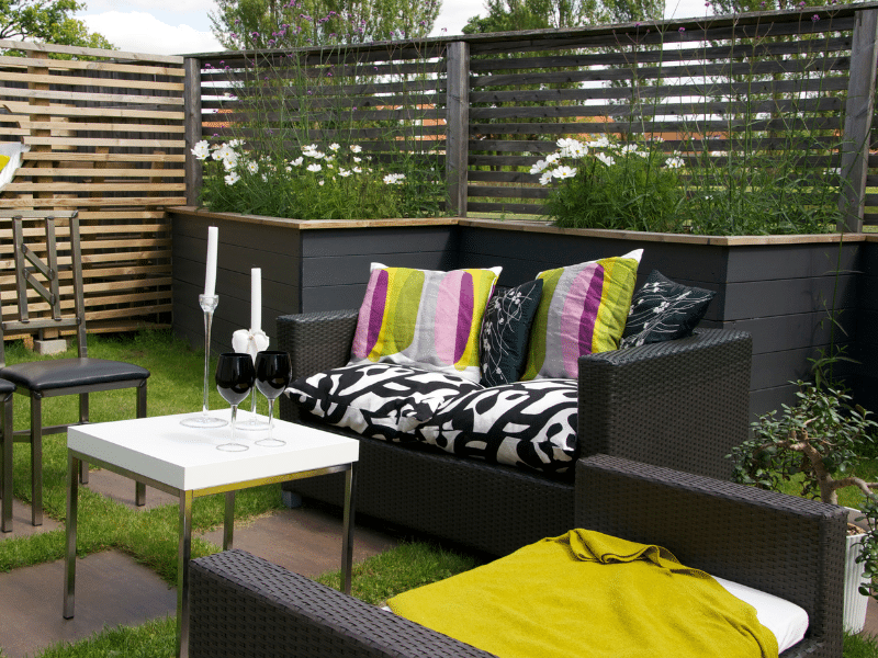 Tips for Storing Your Outdoor Furniture This Autumn