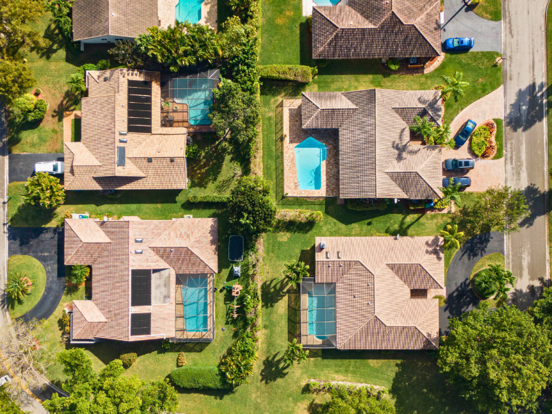 City vs Suburban Living