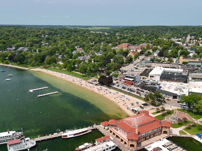 best neighborhoods in Lake Geneva