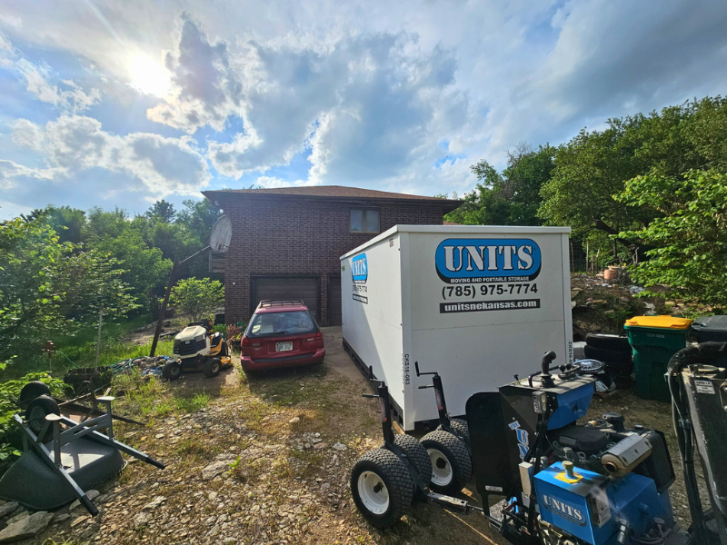 UNITS NE Kansas portable storage container and ROBO-UNIT