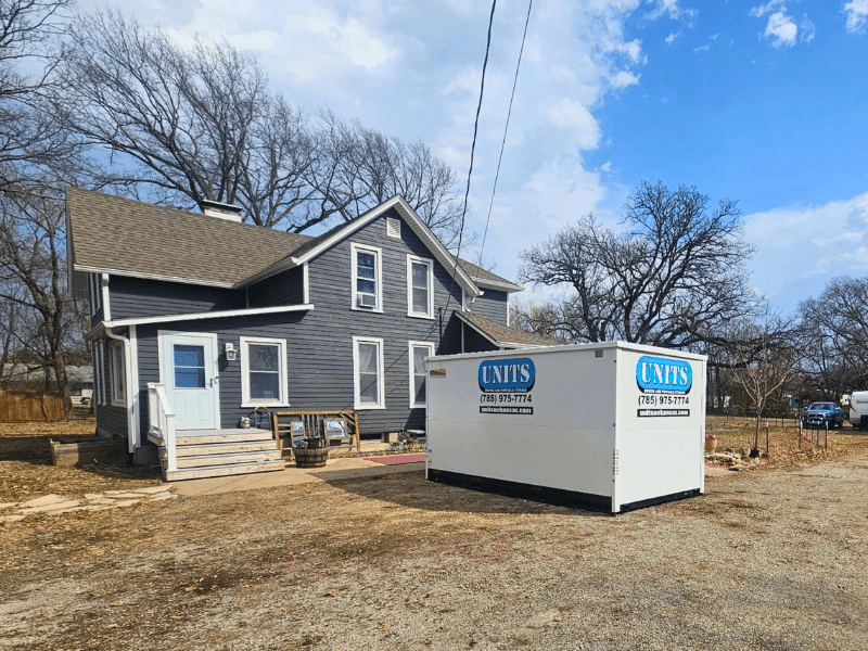 Moving to Kansas in the Winter With portable storage from UNITS of Northeast Kansas