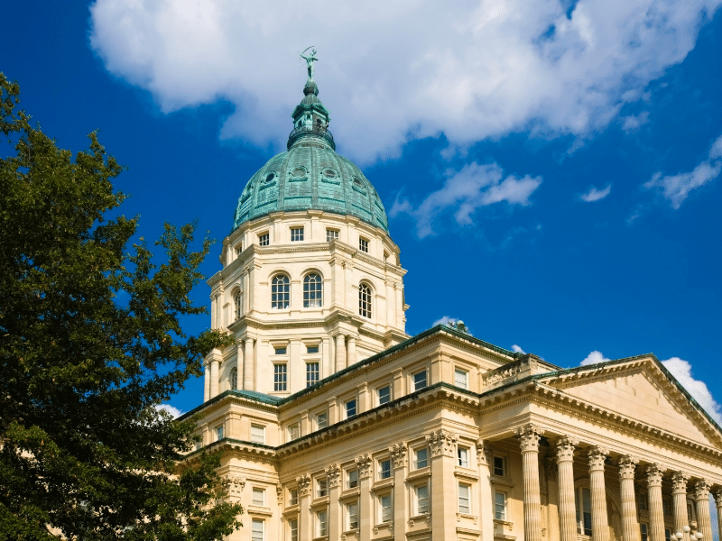 Topeka Kansas moving to topeka