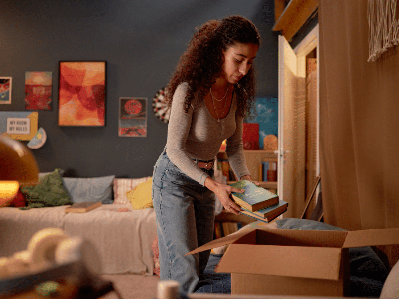 dorm room packing tips for summer break