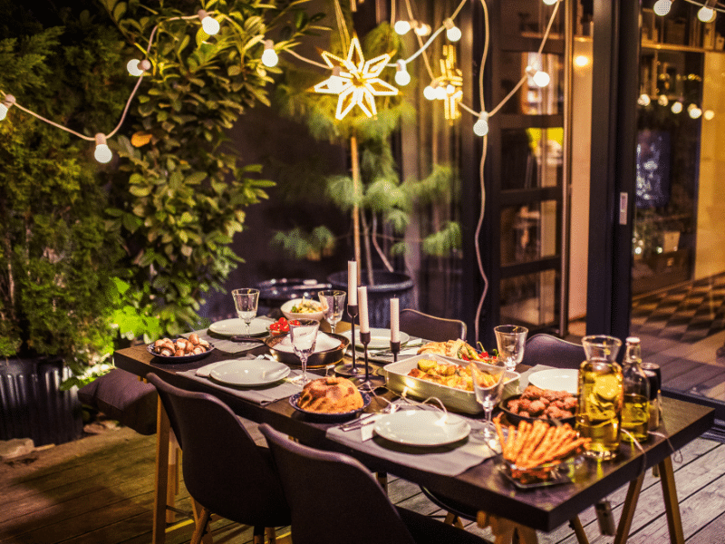How to Throw the Ultimate Housewarming Party After a Move