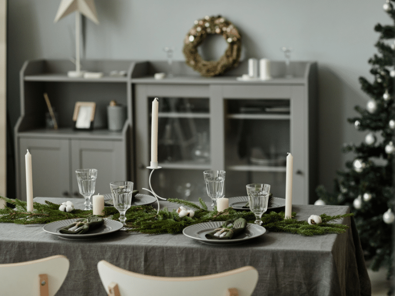 How to Organize Your Dining Room During the Holidays