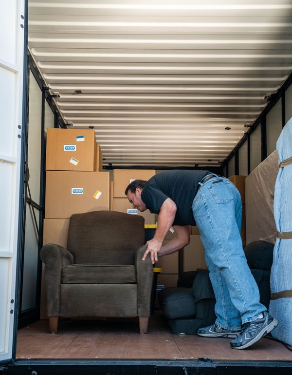 10 Expert Tips for Loading a Portable Storage Container When Moving