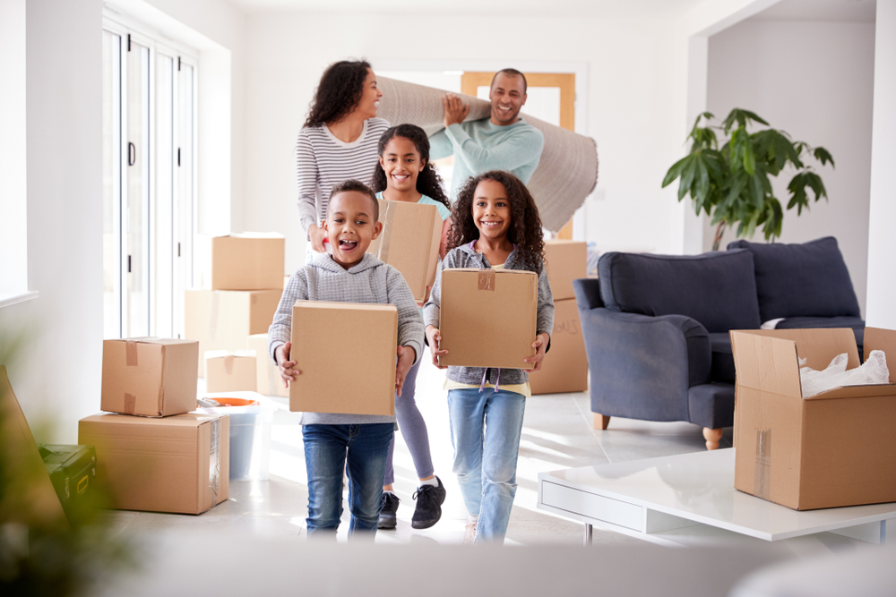 15 Tips for Moving During the School Year With Children