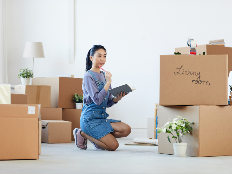 woman looking to Organize her Move