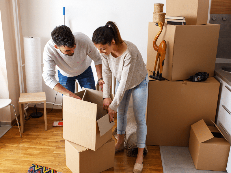 Is Moving in November a Good Idea? Pros and Cons