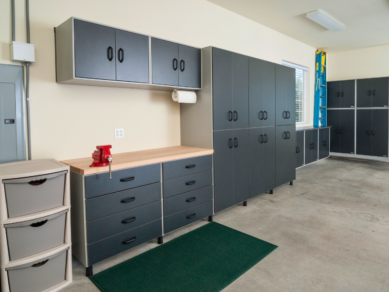 Smart Ways to Organize Your Garage Efficiently