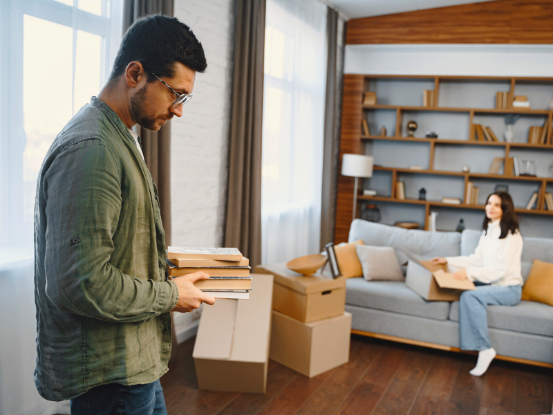 couple moving during the winter