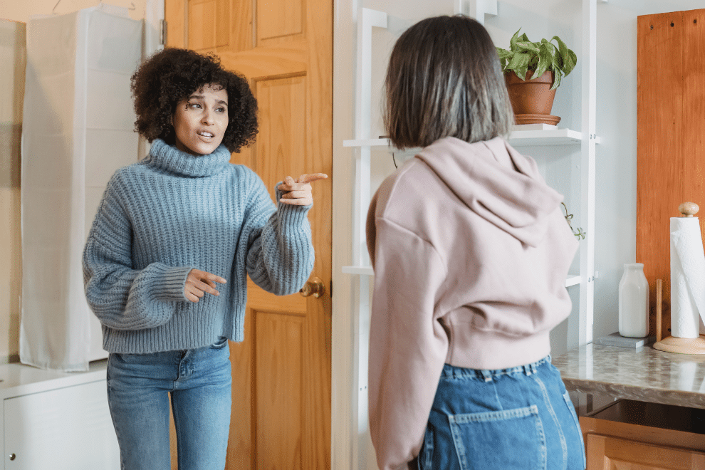 Tips for Dealing With a Difficult Roommate