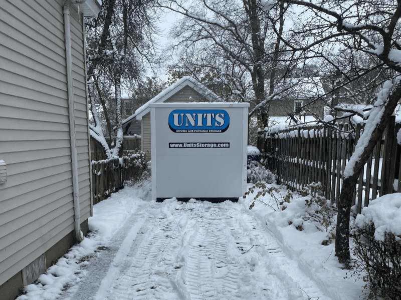 Units of Wilmington container outside in the snow.