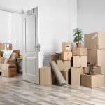 Plastic Containers or Cardboard Boxes? What to Choose When Moving